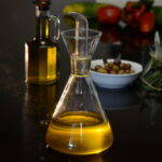 Como o azeite de oliva pode reduzir a inflamação e proteger o coração